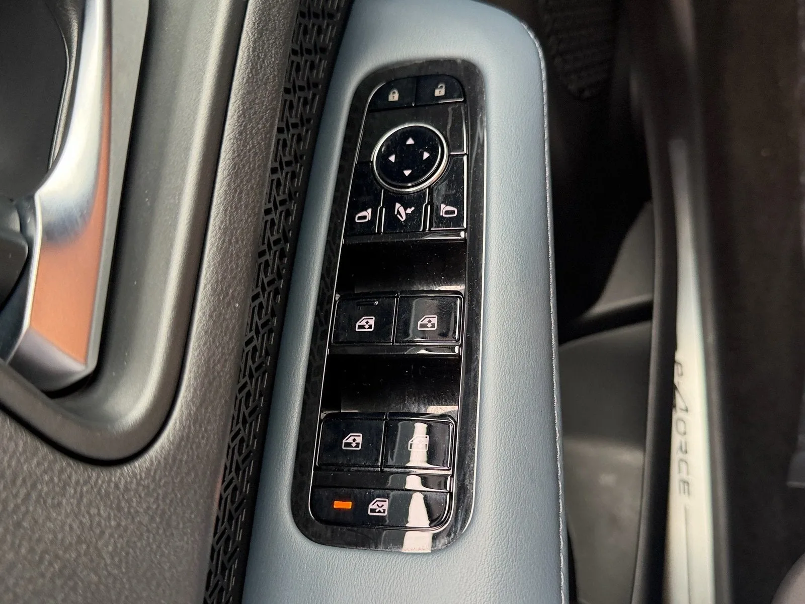 2024 Nissan ARIYA PLATINUM+ photo 32