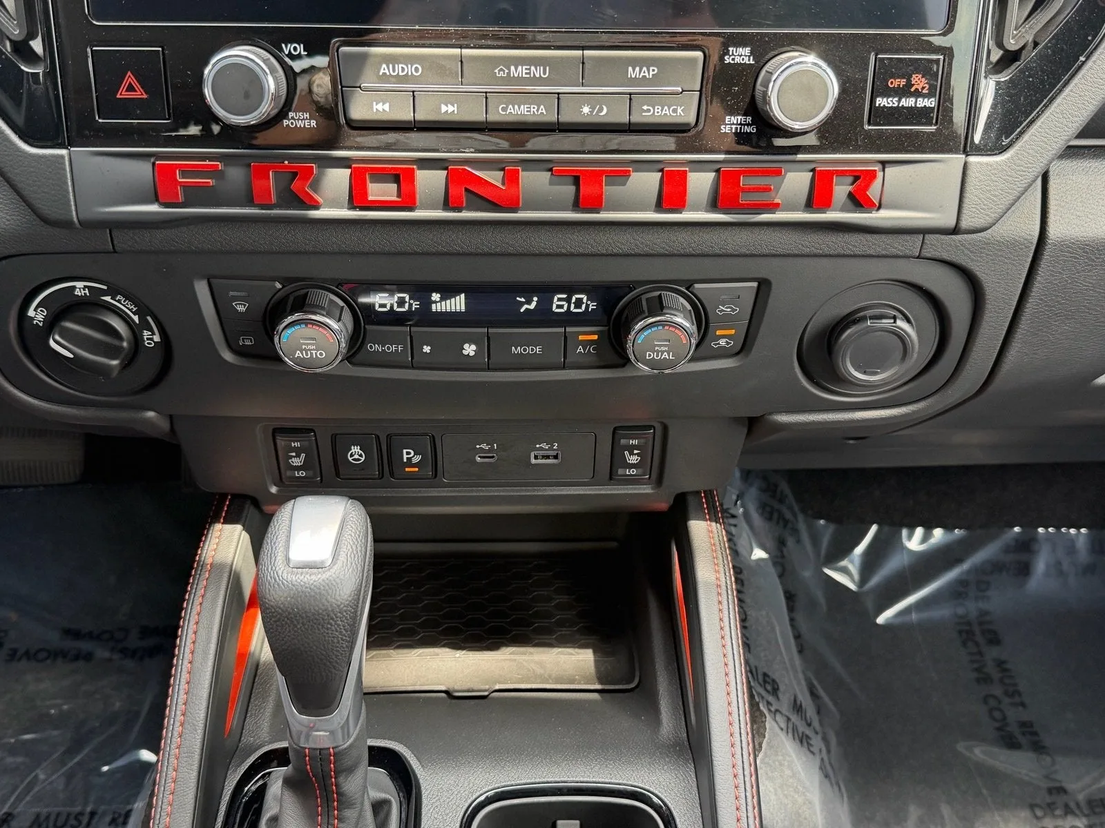 2025 Nissan Frontier Crew Cab PRO-4X® photo 16