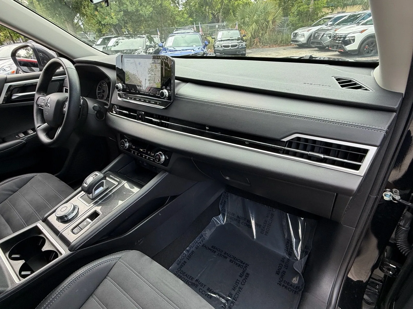 2022 Mitsubishi Outlander SE photo 18