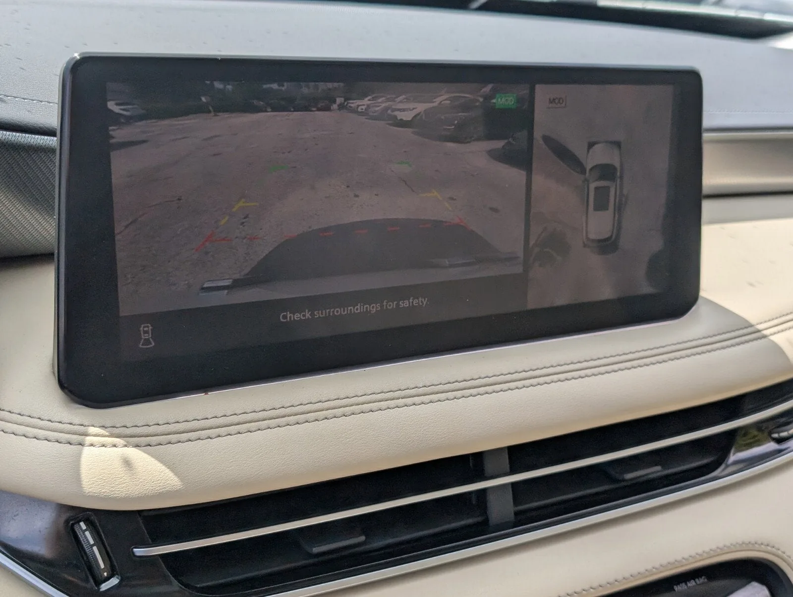 2023 INFINITI QX60 LUXE photo 26