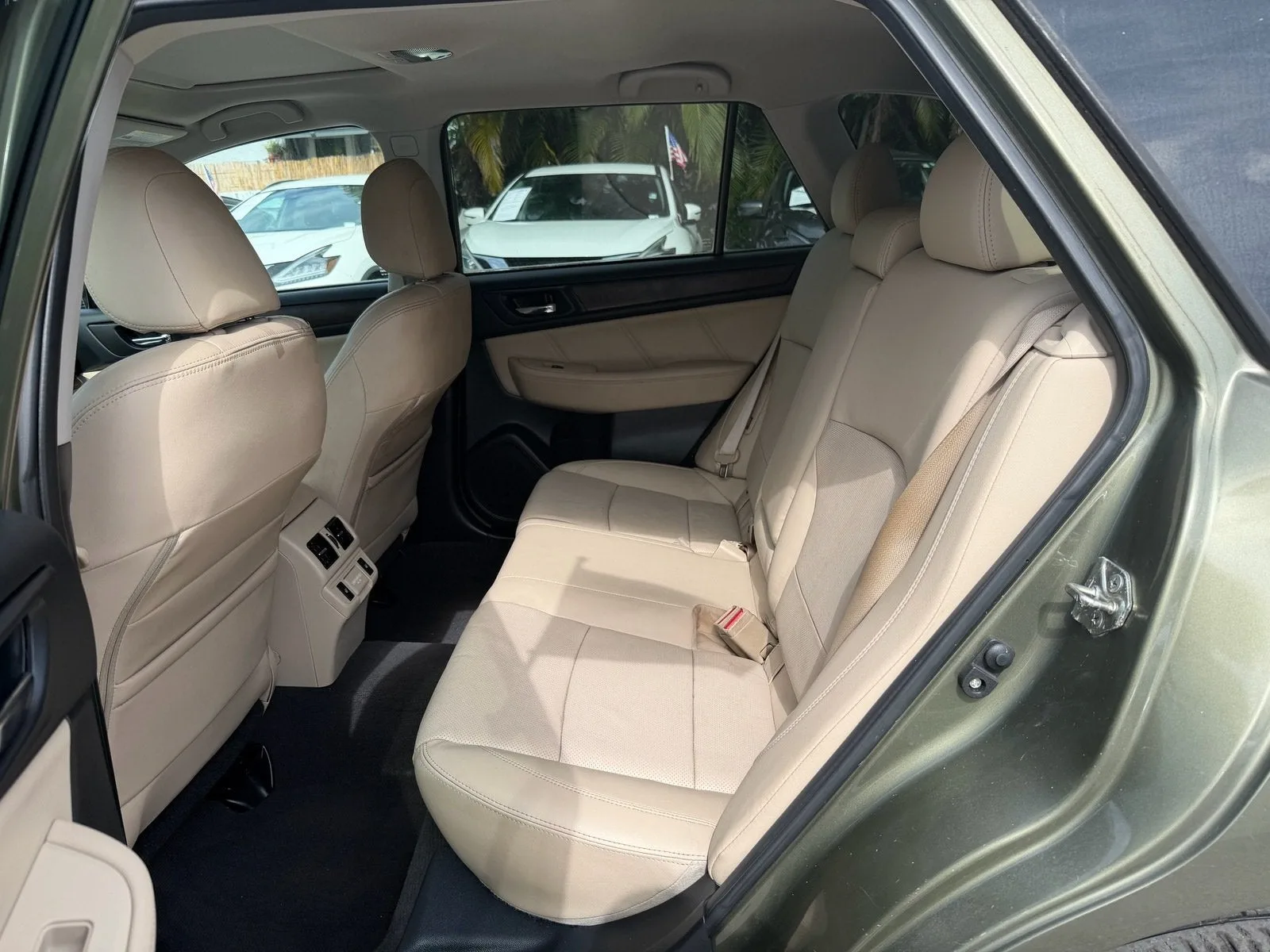2018 Subaru Outback Limited photo 13