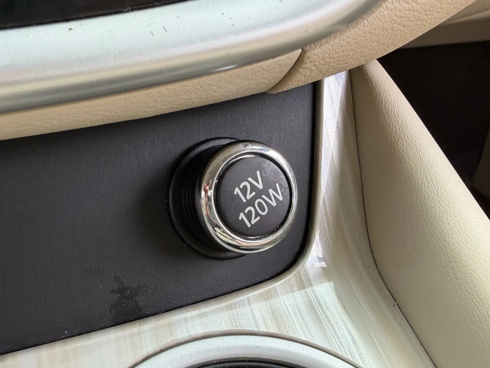 2016 Nissan Murano SV photo 27