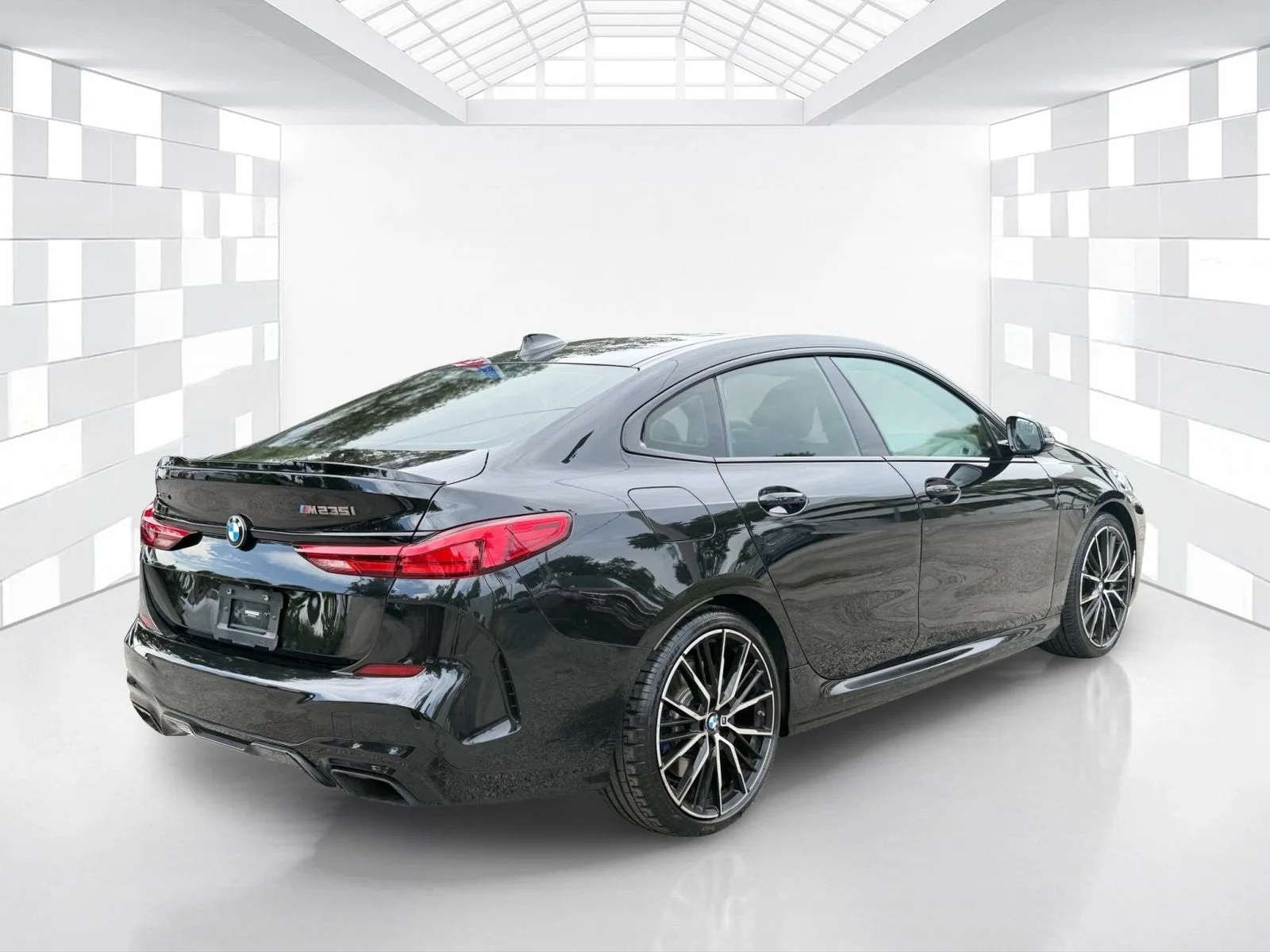 2020 BMW 2 Series M235i xDrive photo 7