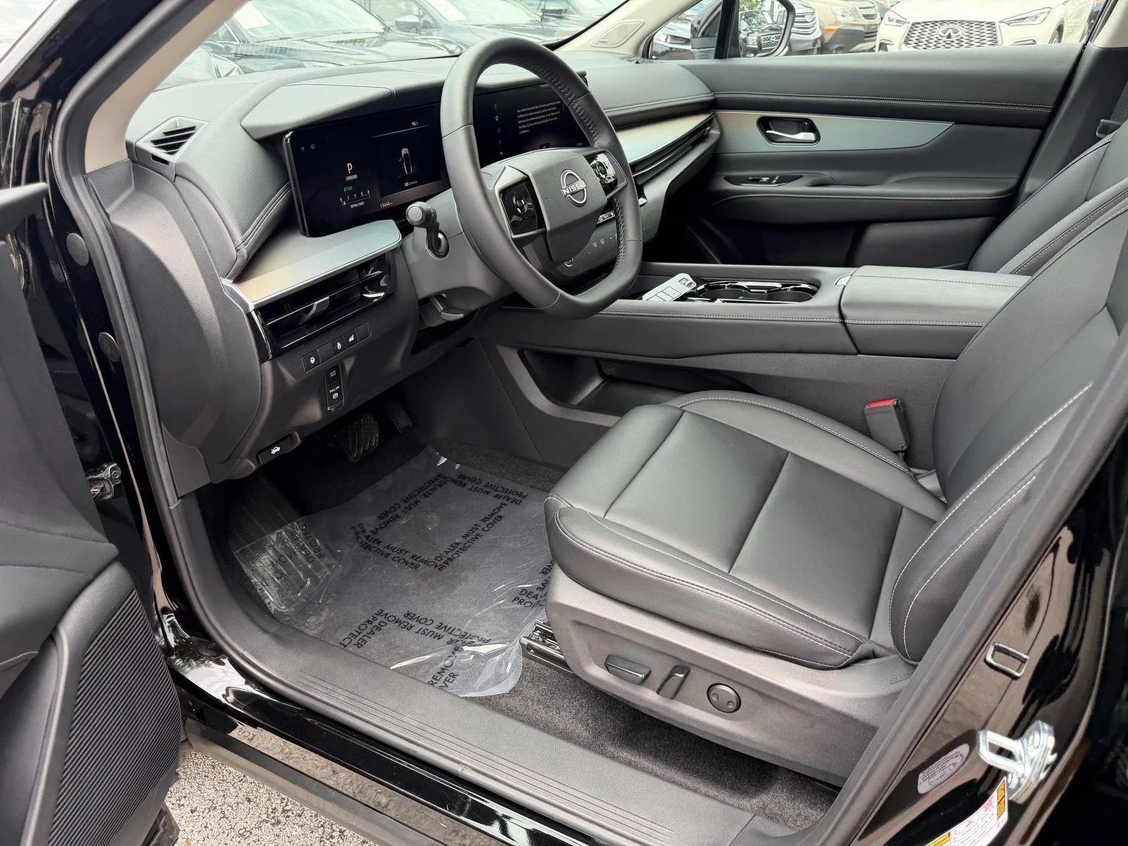 2025 Nissan Murano SL photo 9