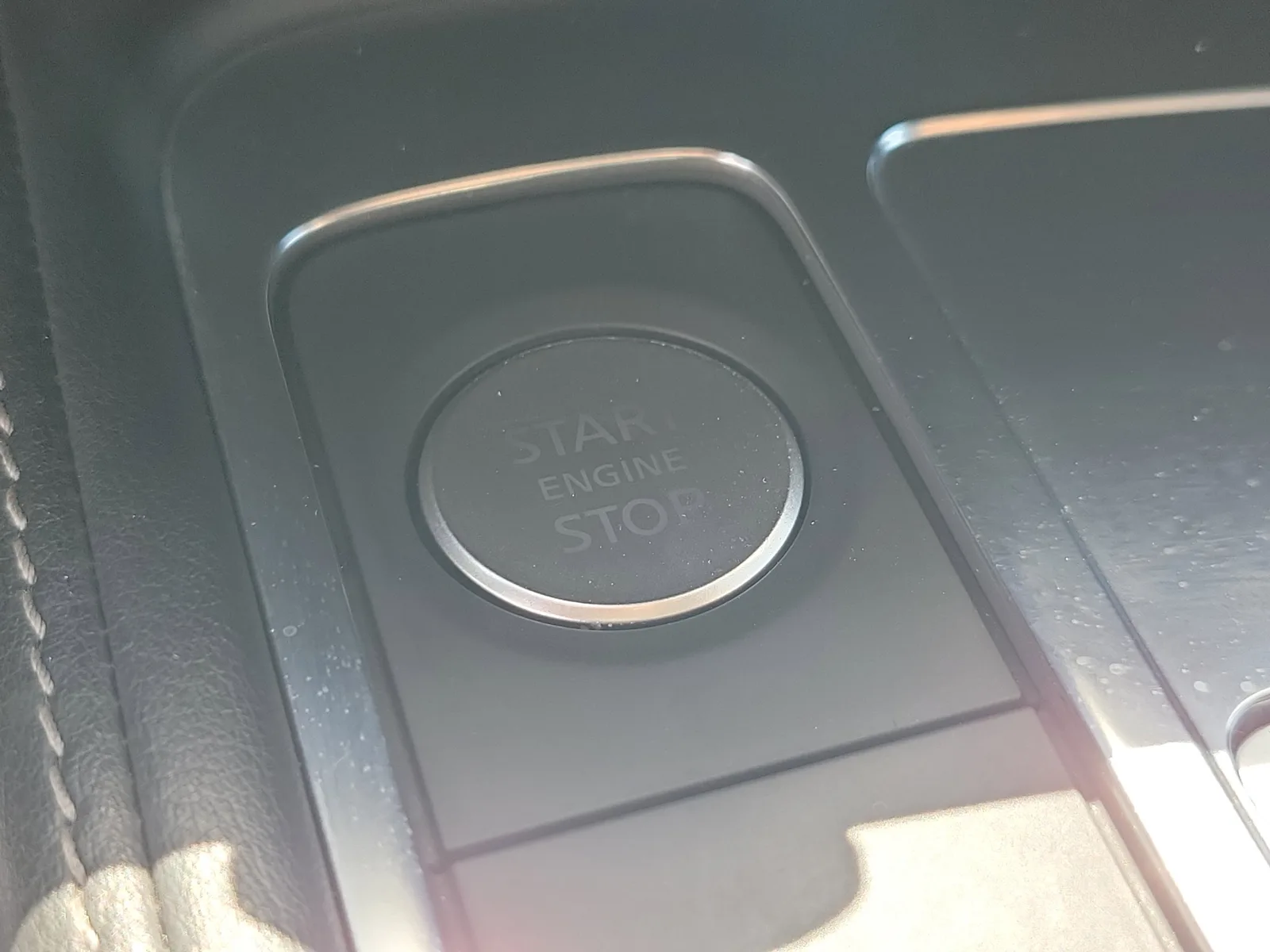2022 INFINITI QX60 LUXE photo 19