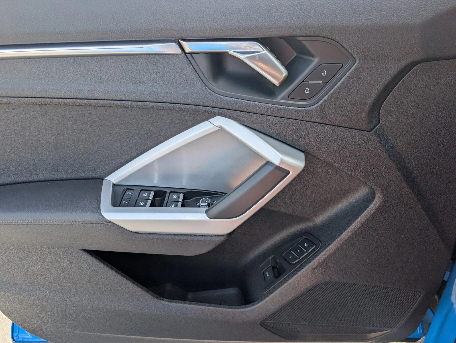 2022 Audi Q3 S line Premium Plus photo 39