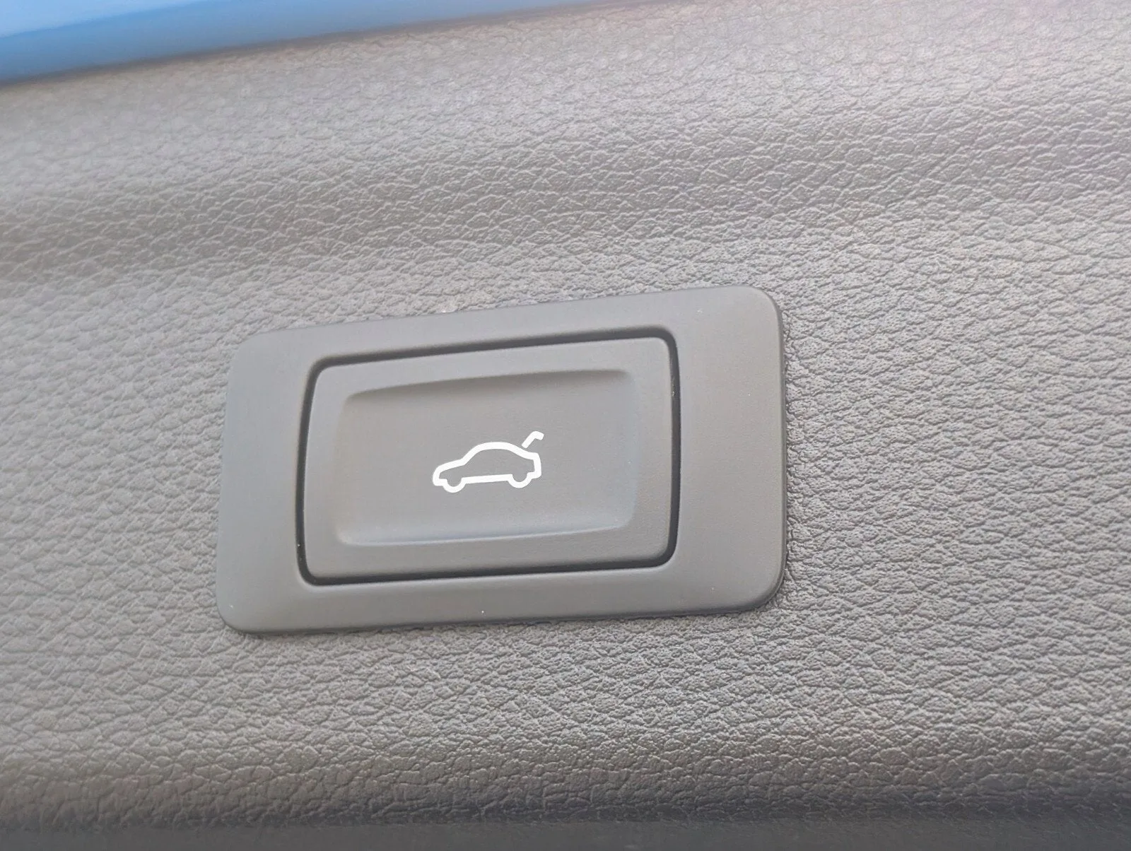 2022 Audi Q3 S line Premium Plus photo 18