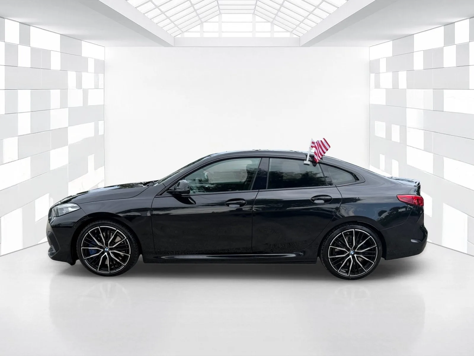 2020 BMW 2 Series M235i xDrive photo 4