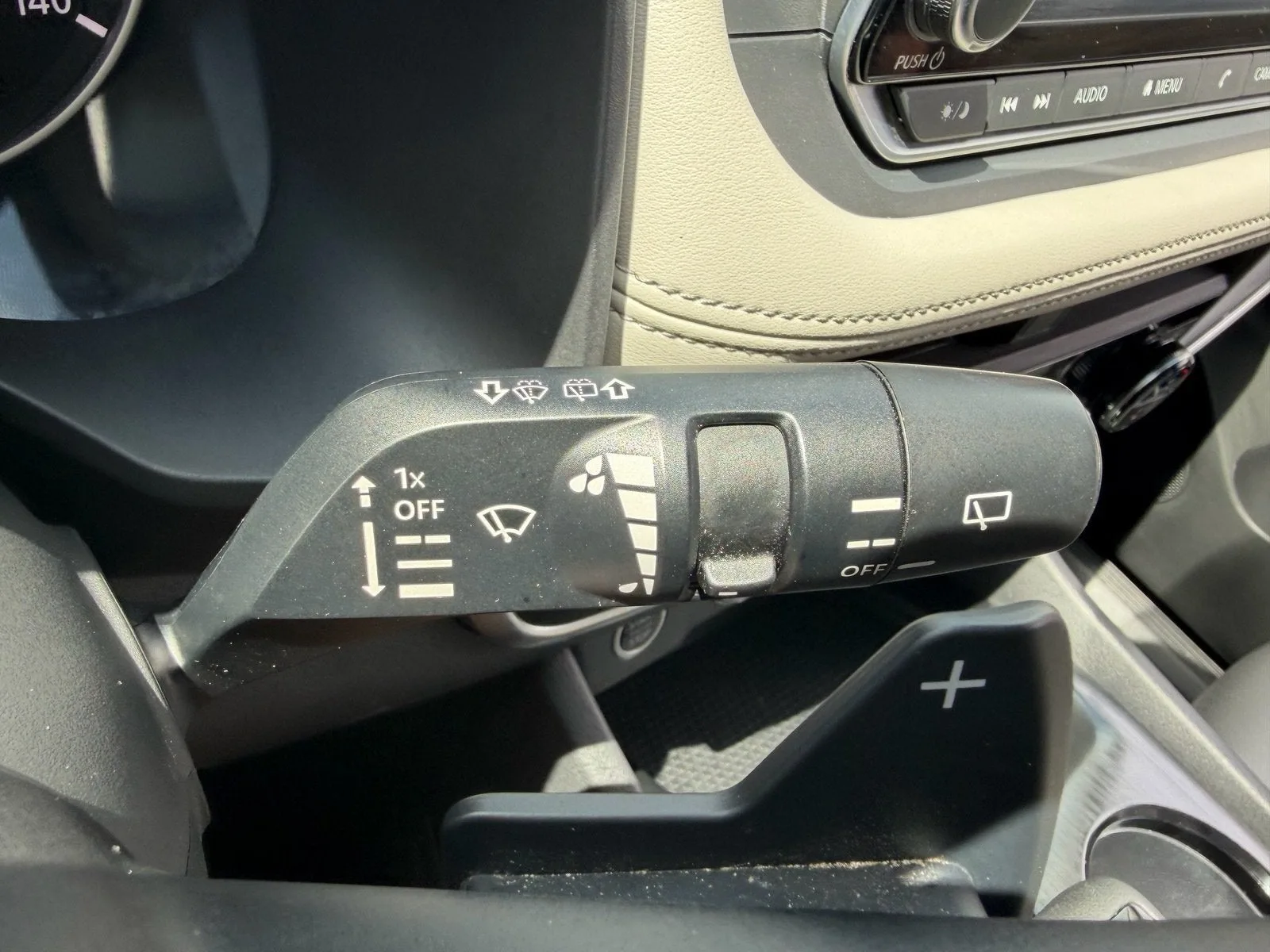 2023 Nissan Rogue SV photo 31