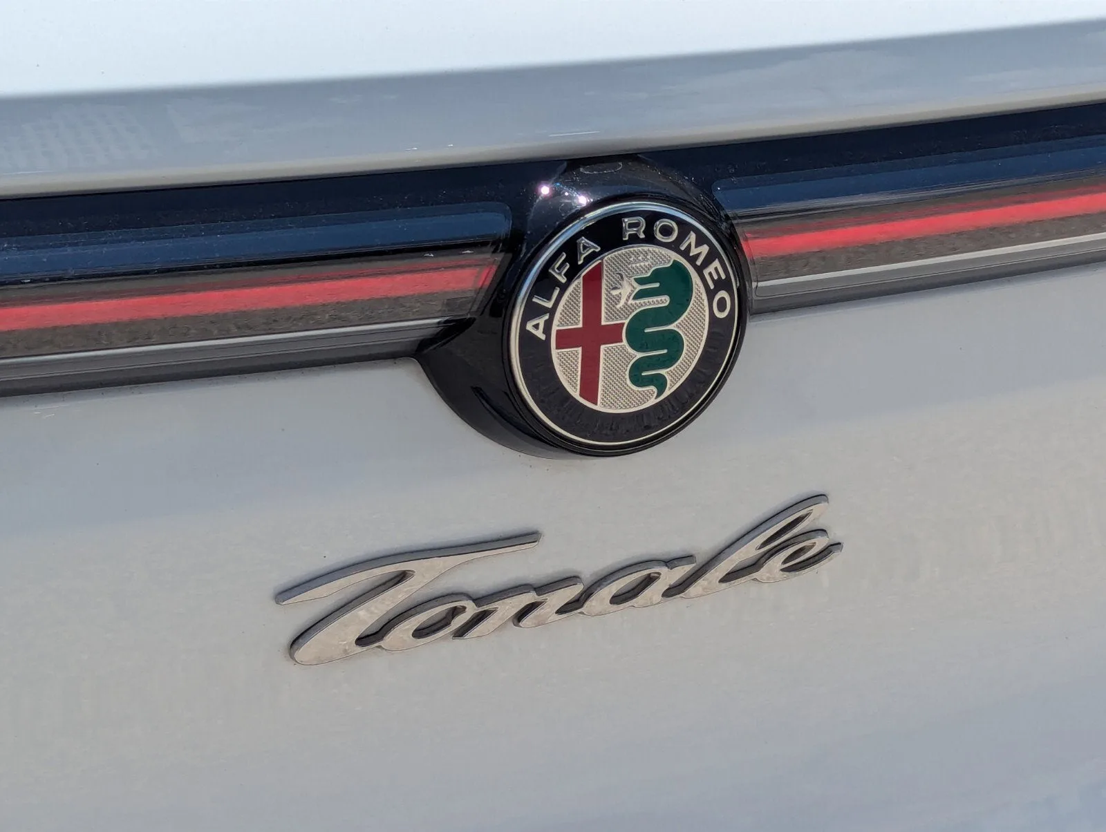2024 Alfa Romeo Tonale Veloce photo 18