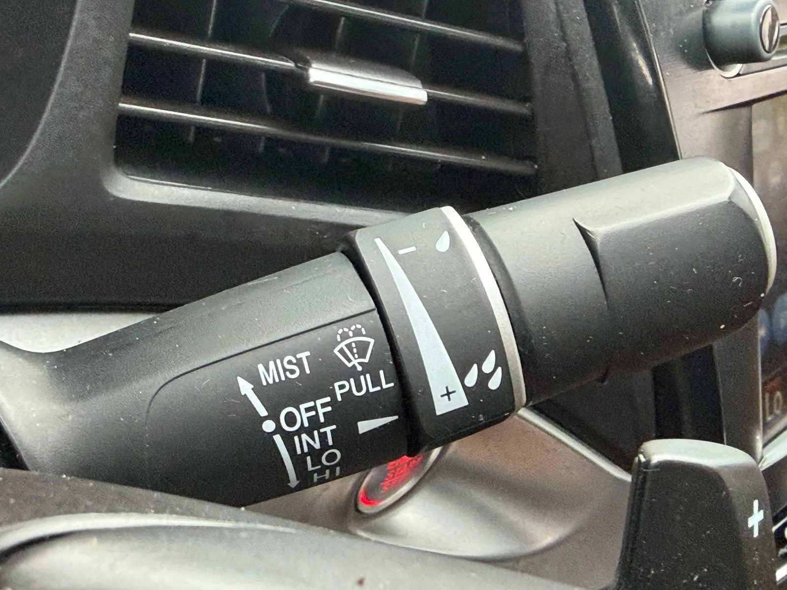 2020 Acura ILX w/Premium Pkg photo 29