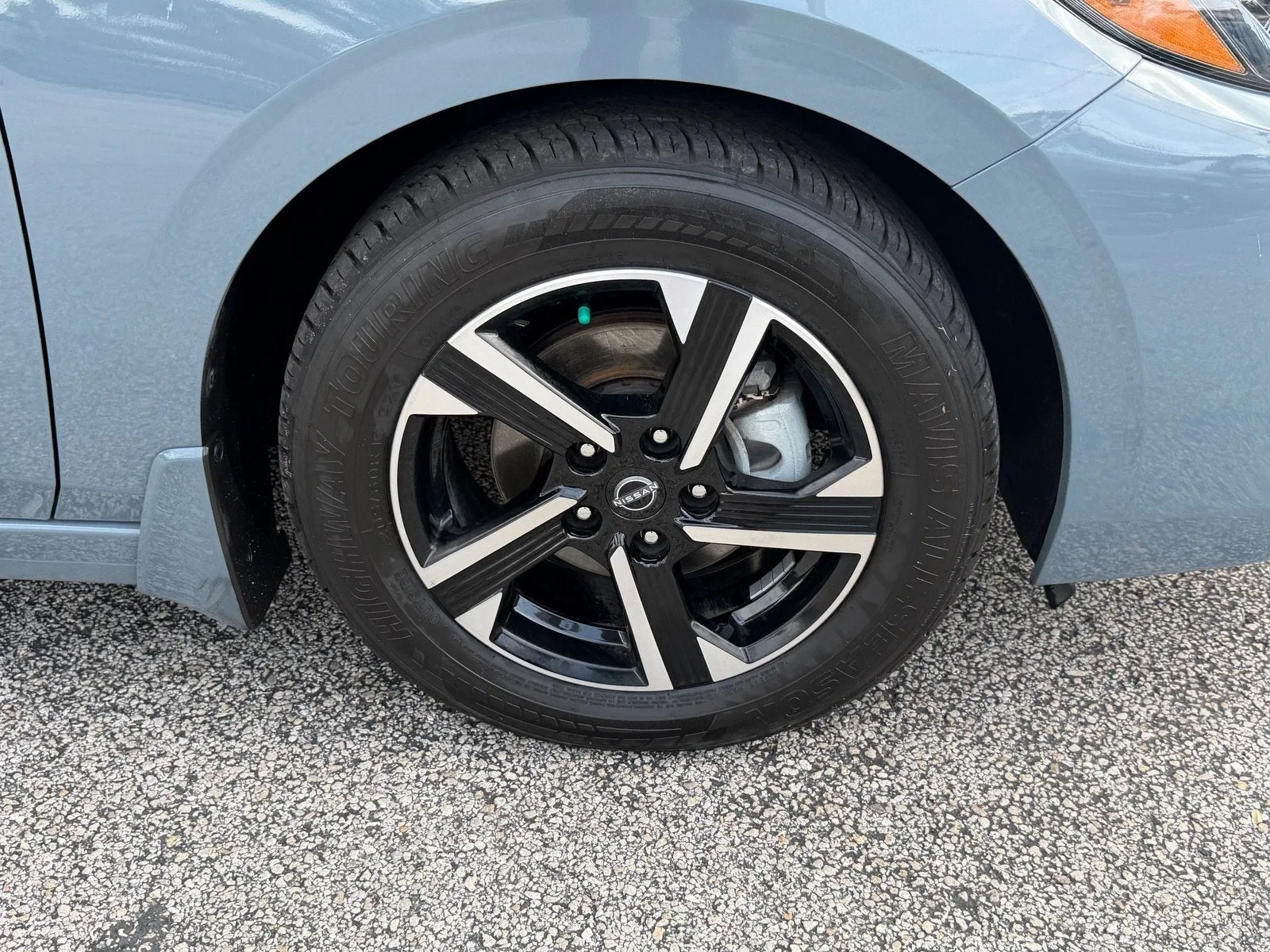 2024 Nissan Sentra SV photo 19