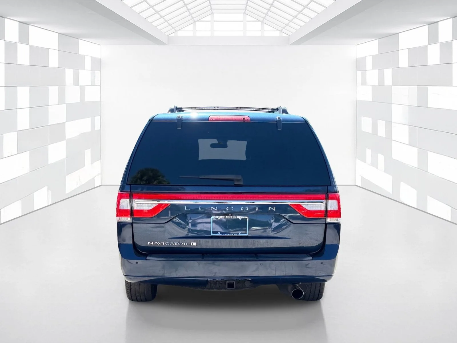 2017 Lincoln Navigator L Select photo 6