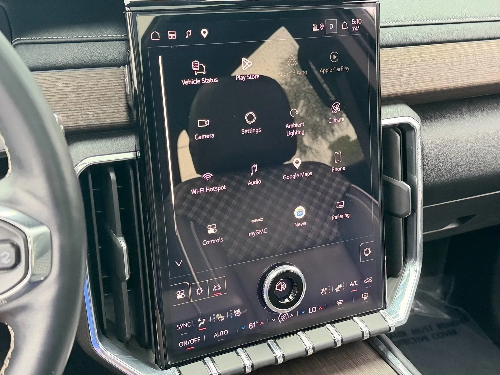 2024 GMC Acadia FWD Denali photo 27
