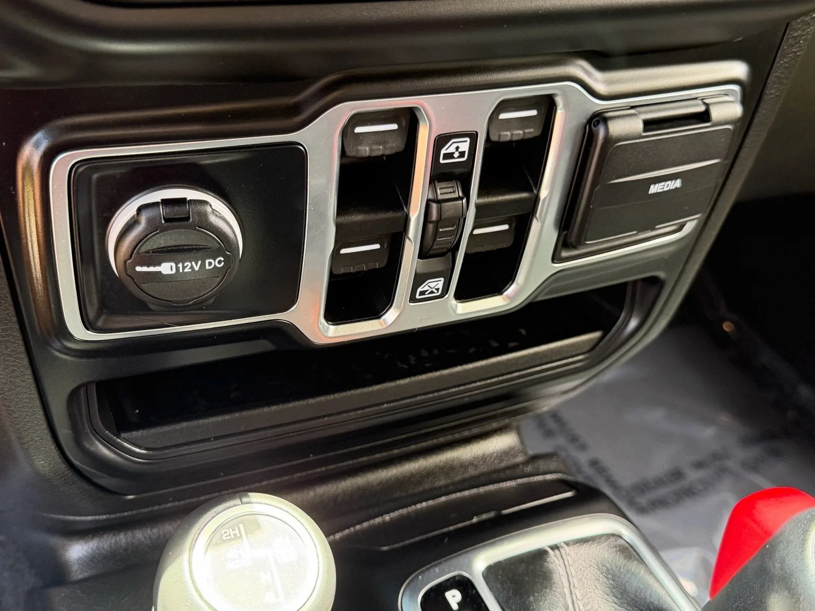 2022 Jeep Wrangler 4xe Unlimited Sahara photo 28