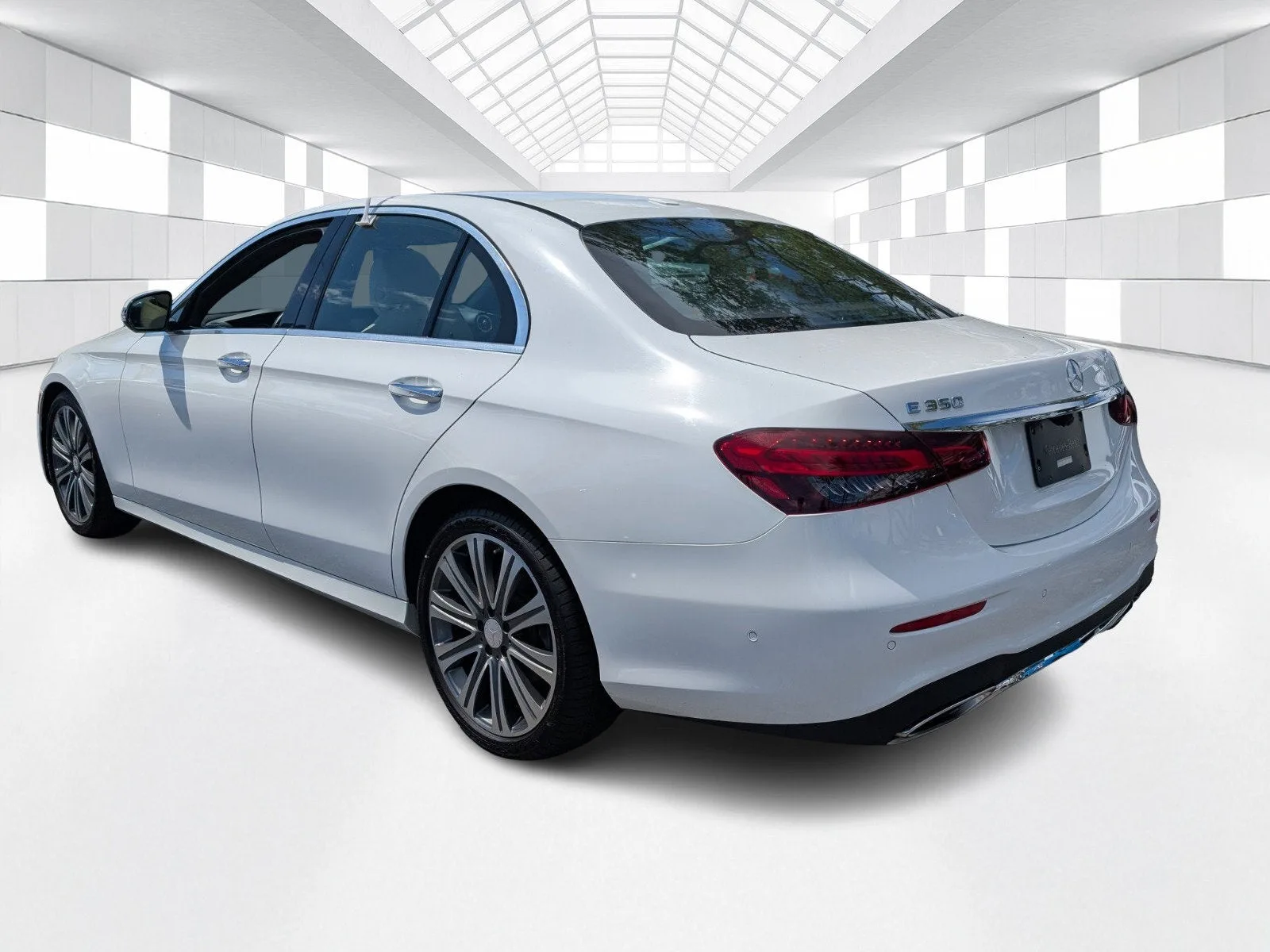2021 Mercedes-Benz E-Class E 350 photo 5