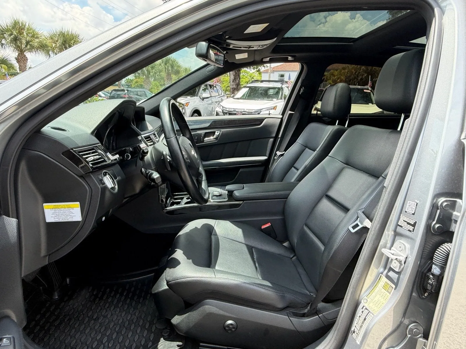 2010 Mercedes-Benz E-Class E 350 photo 9