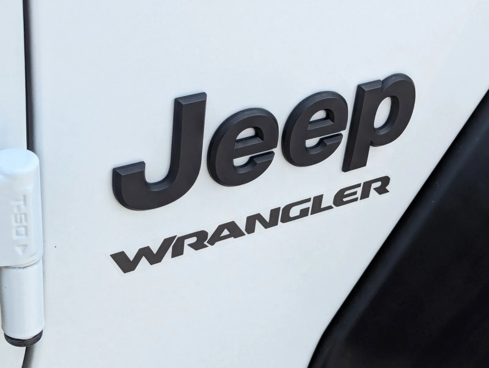 2022 Jeep Wrangler Willys photo 19