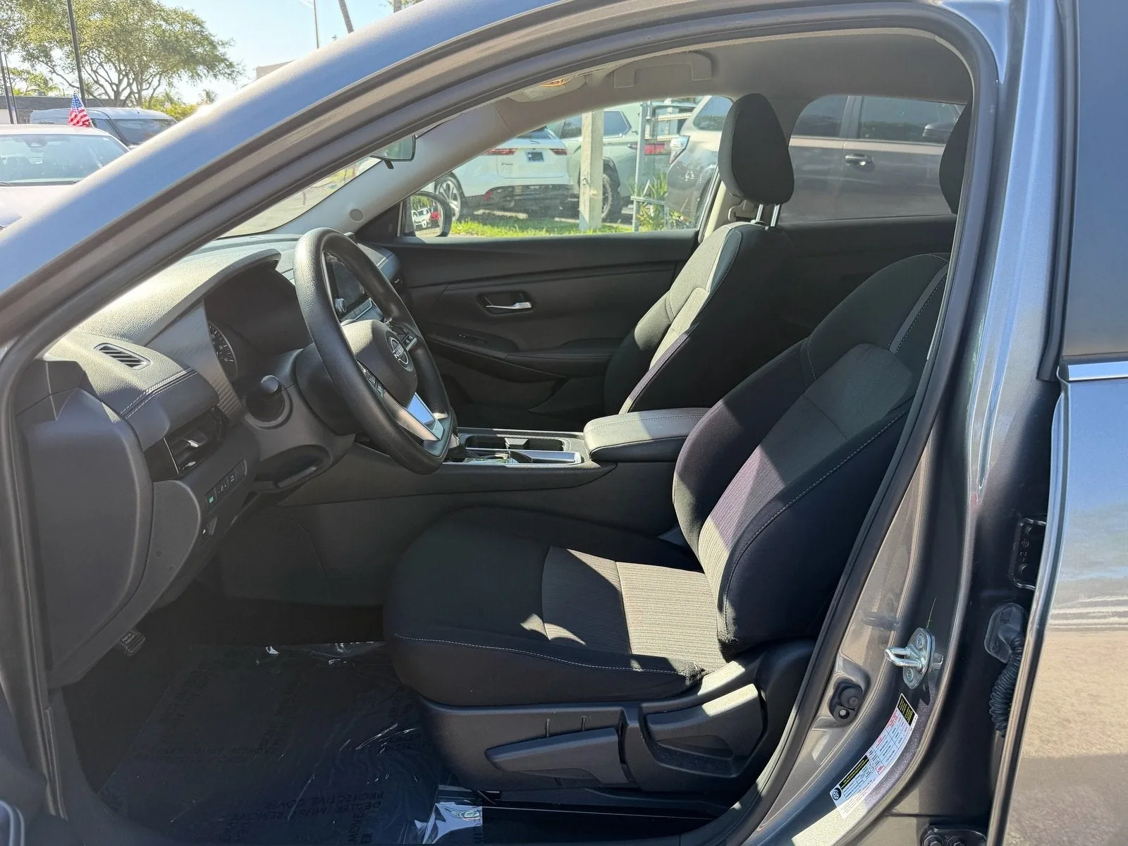 2024 Nissan Sentra SV photo 10