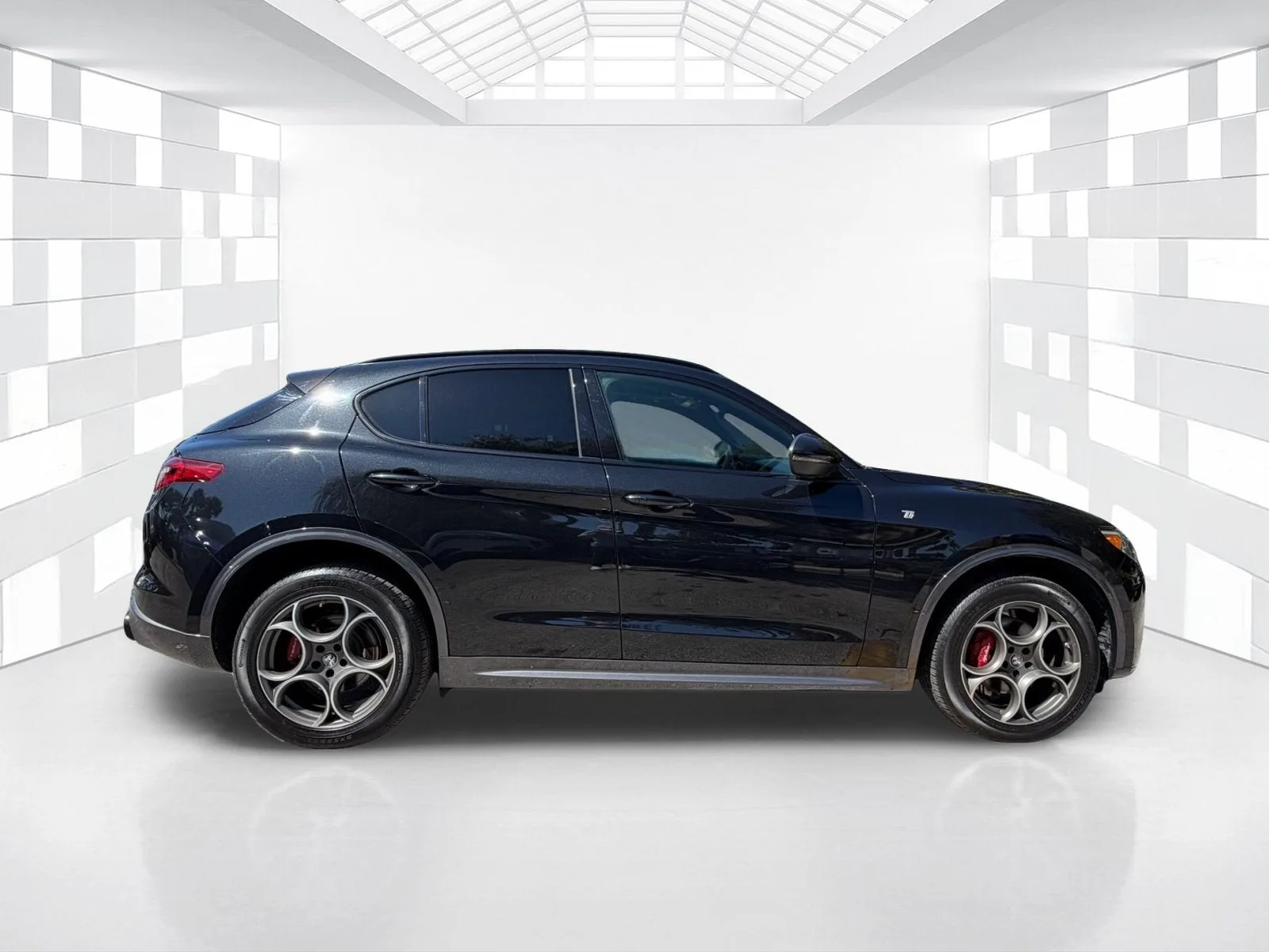 2022 Alfa Romeo Stelvio Ti photo 8