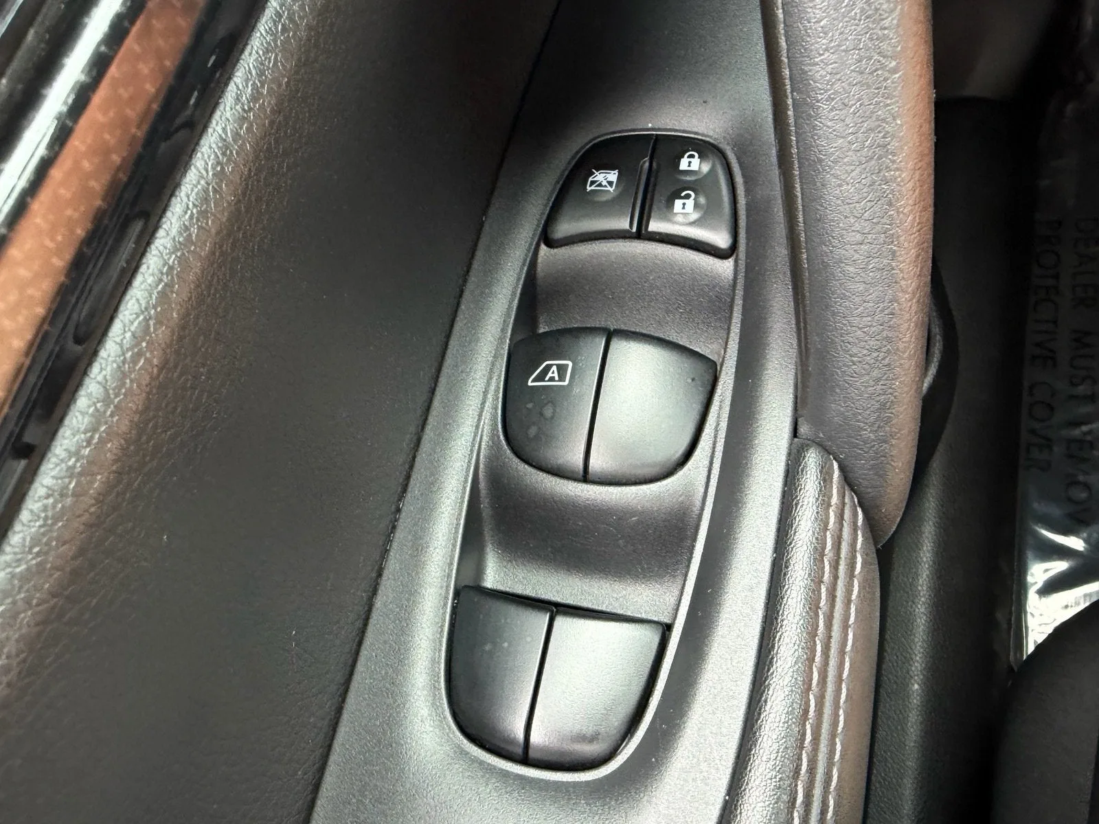 2017 Nissan Rogue SL photo 34