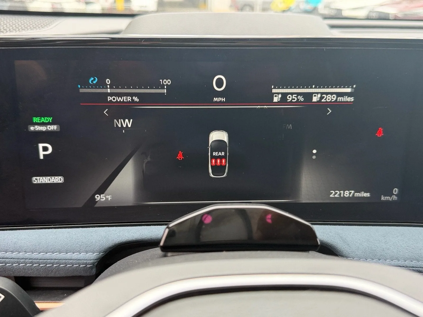 2024 Nissan ARIYA PLATINUM+ photo 21