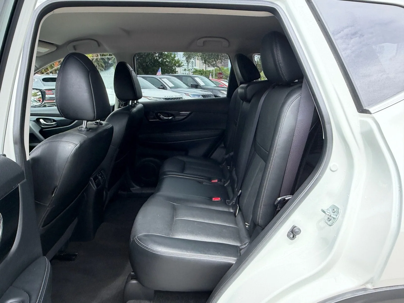 2017 Nissan Rogue SL photo 11