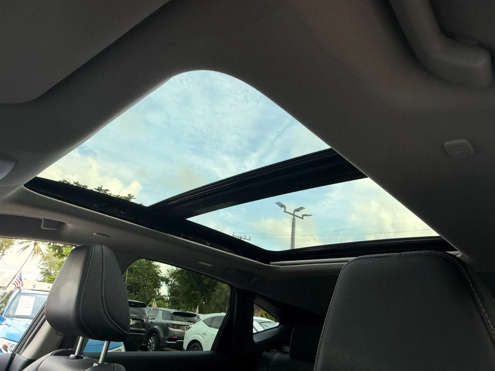 2025 Nissan Murano SL photo 19