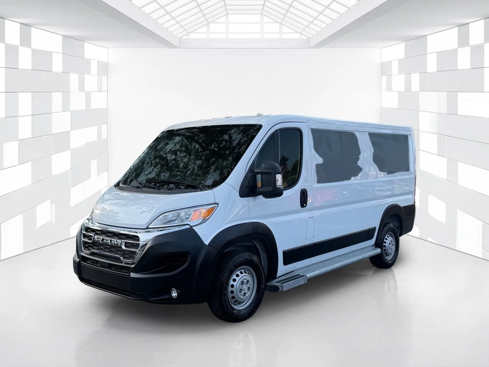 2025 RAM ProMaster Cargo Van Tradesman photo 3