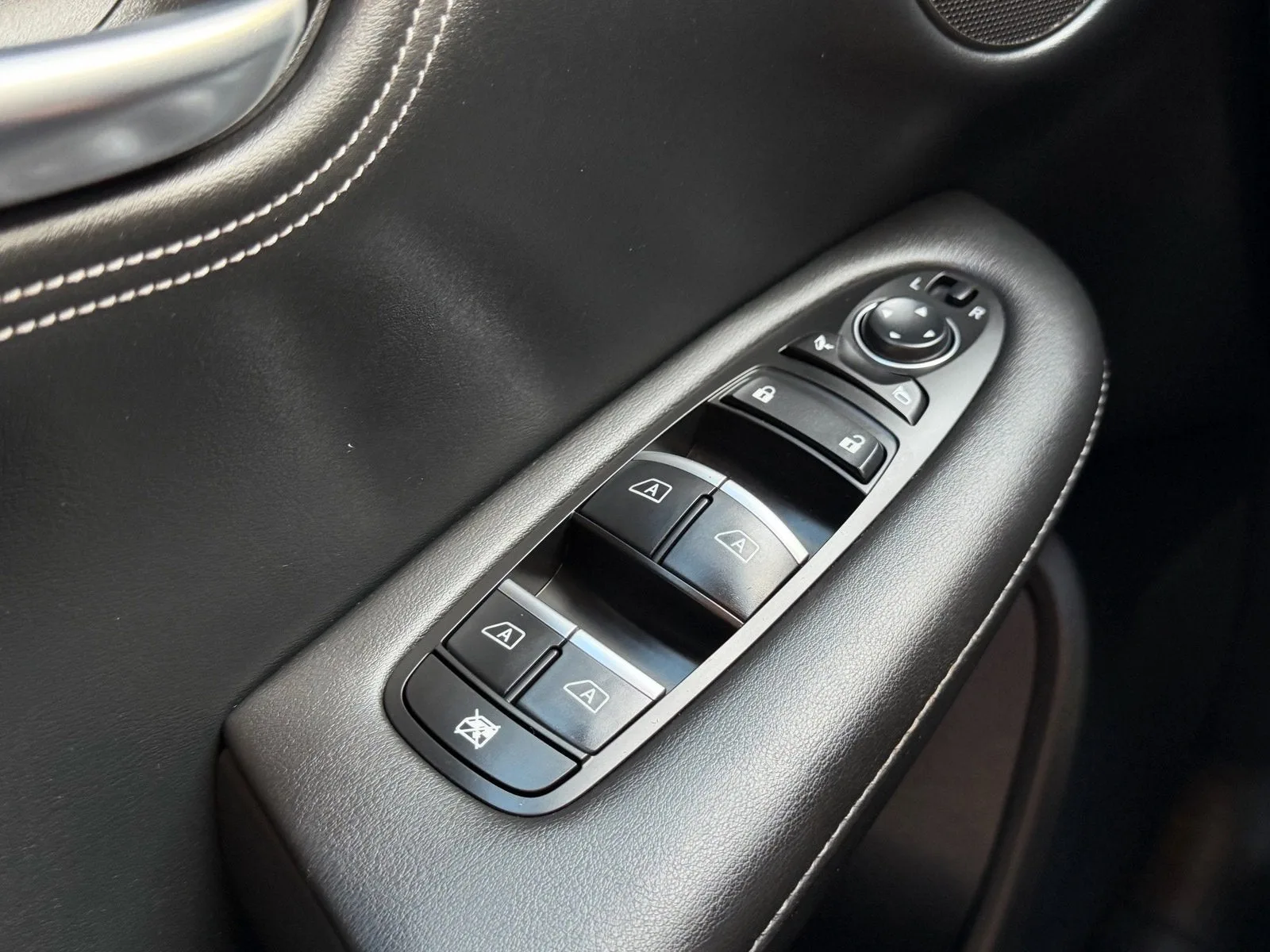 2023 INFINITI QX55 LUXE photo 26