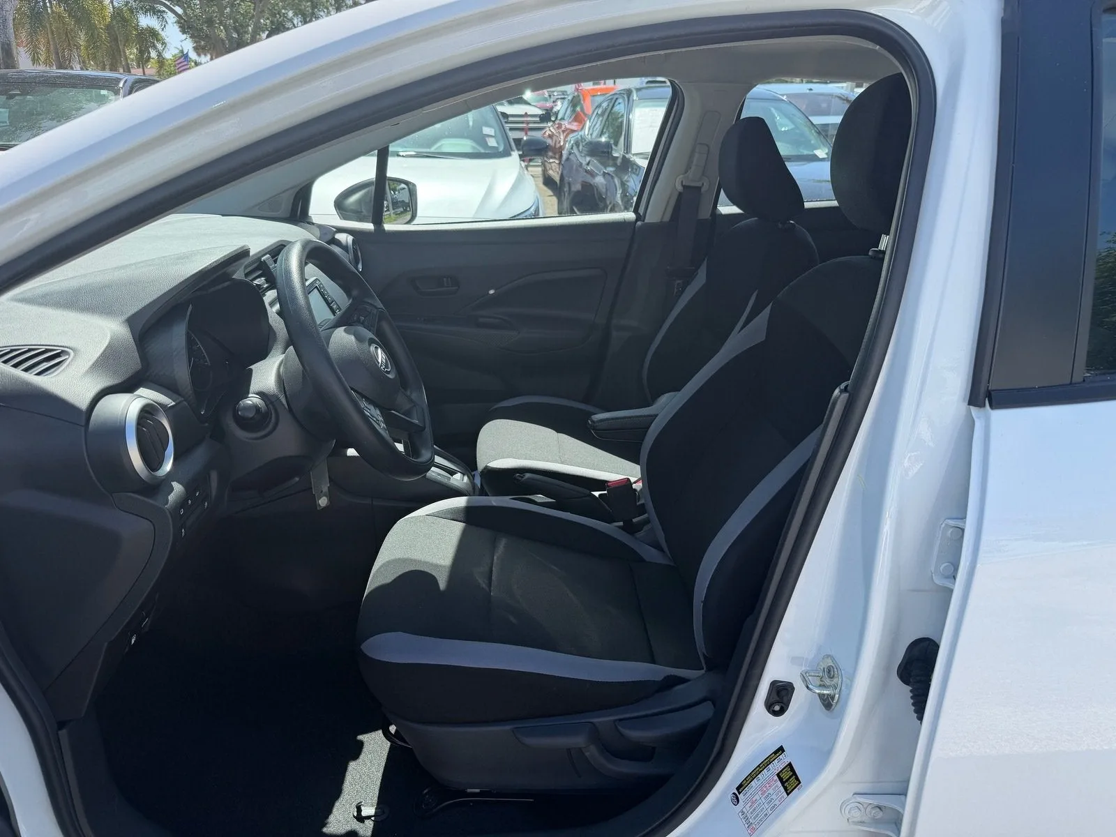 2025 Nissan Versa S photo 11