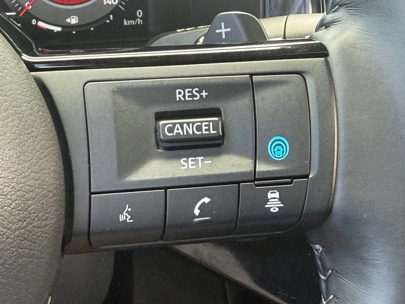 2025 Nissan Pathfinder Platinum photo 30