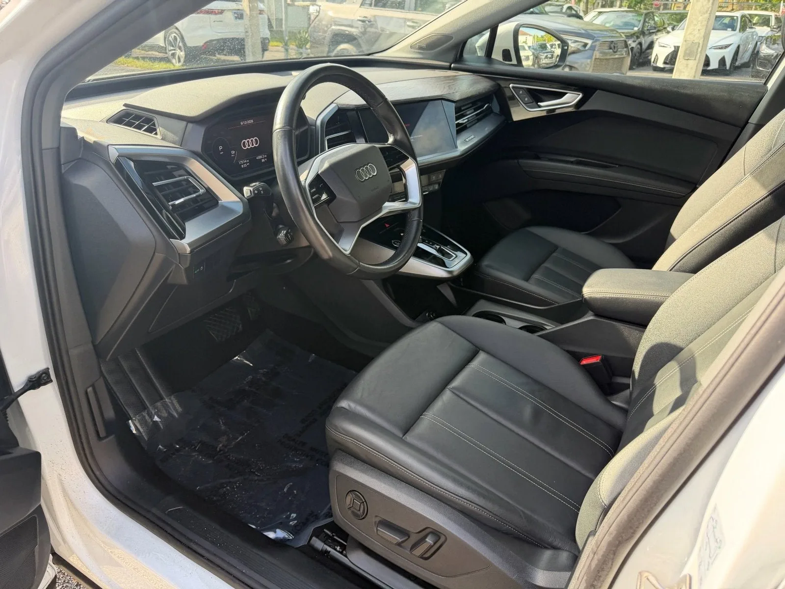 2023 Audi Q4 e-tron Premium Plus photo 11