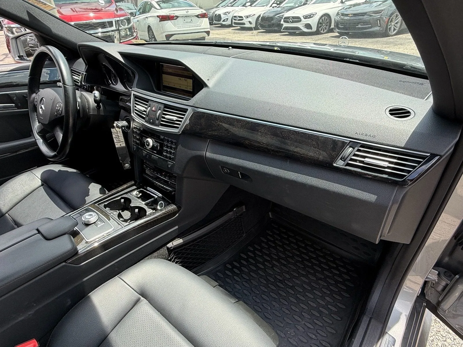 2010 Mercedes-Benz E-Class E 350 photo 17