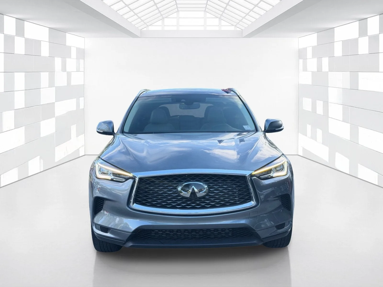 2023 INFINITI QX50 LUXE photo 2