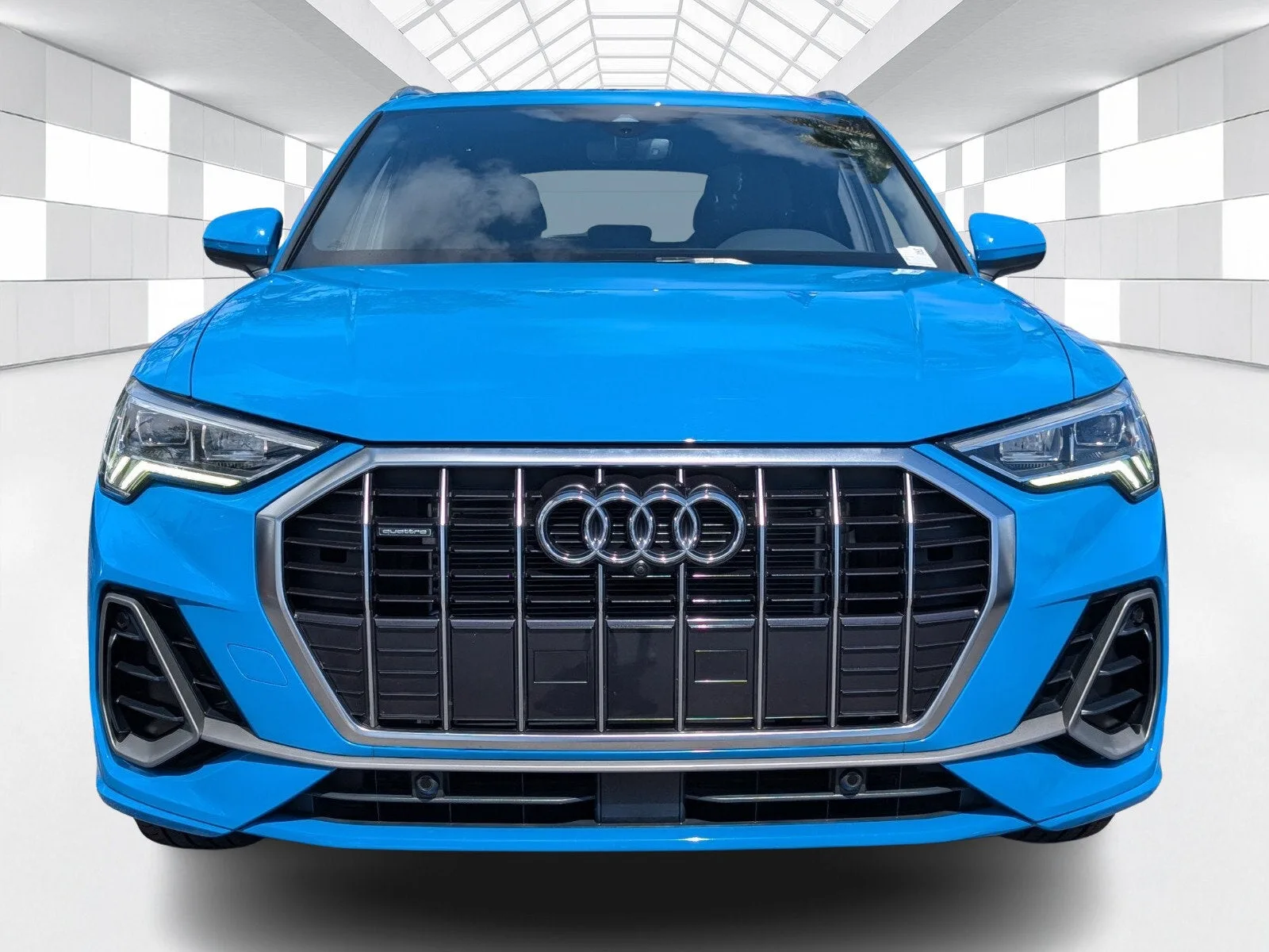 2022 Audi Q3 S line Premium Plus photo 2