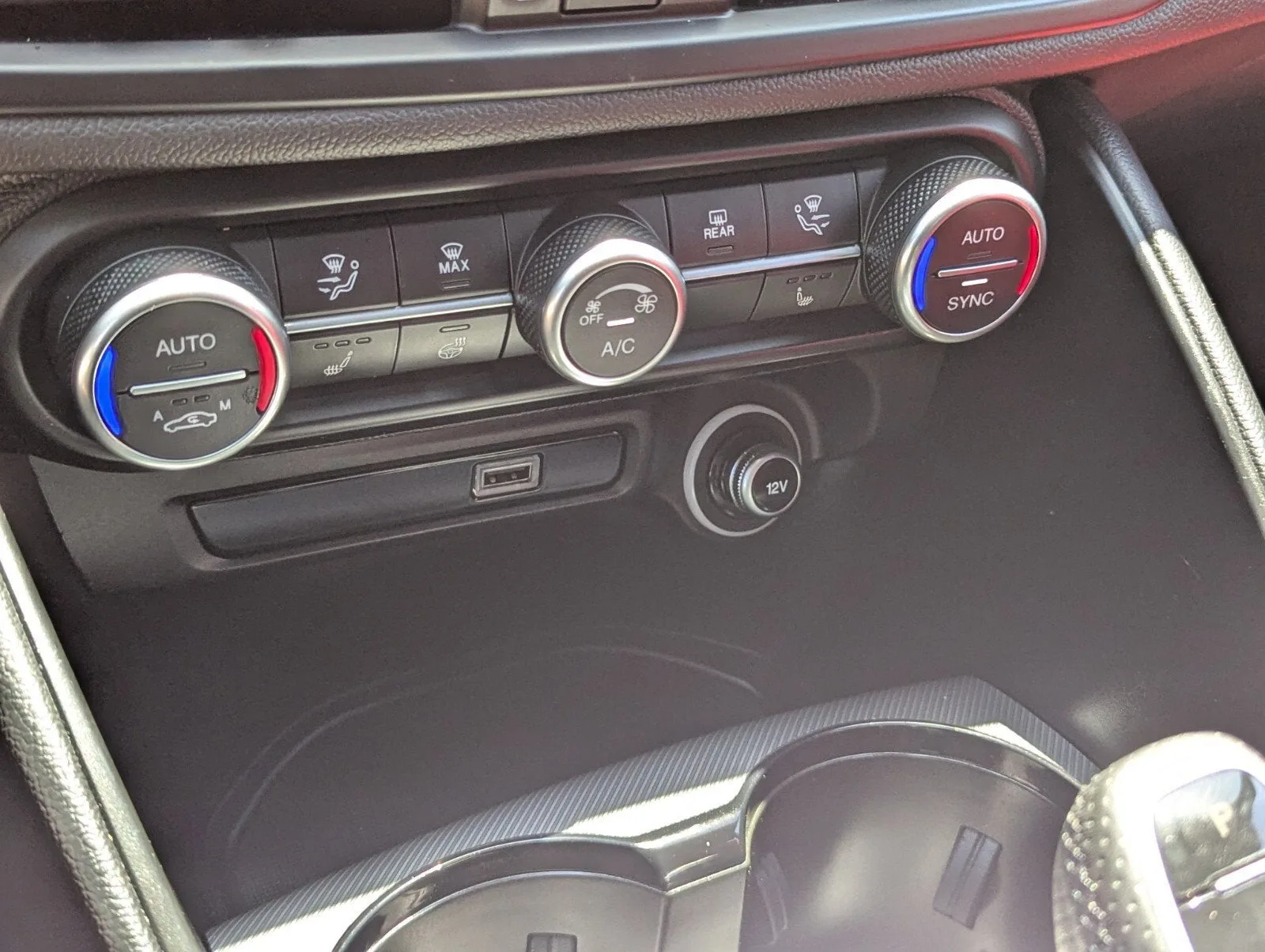 2024 Alfa Romeo Giulia Veloce photo 30