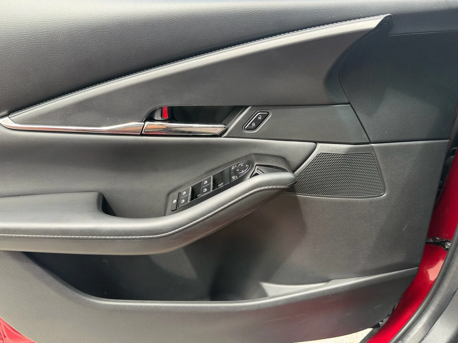 2023 Mazda CX-30 2.5 S Preferred Package photo 34