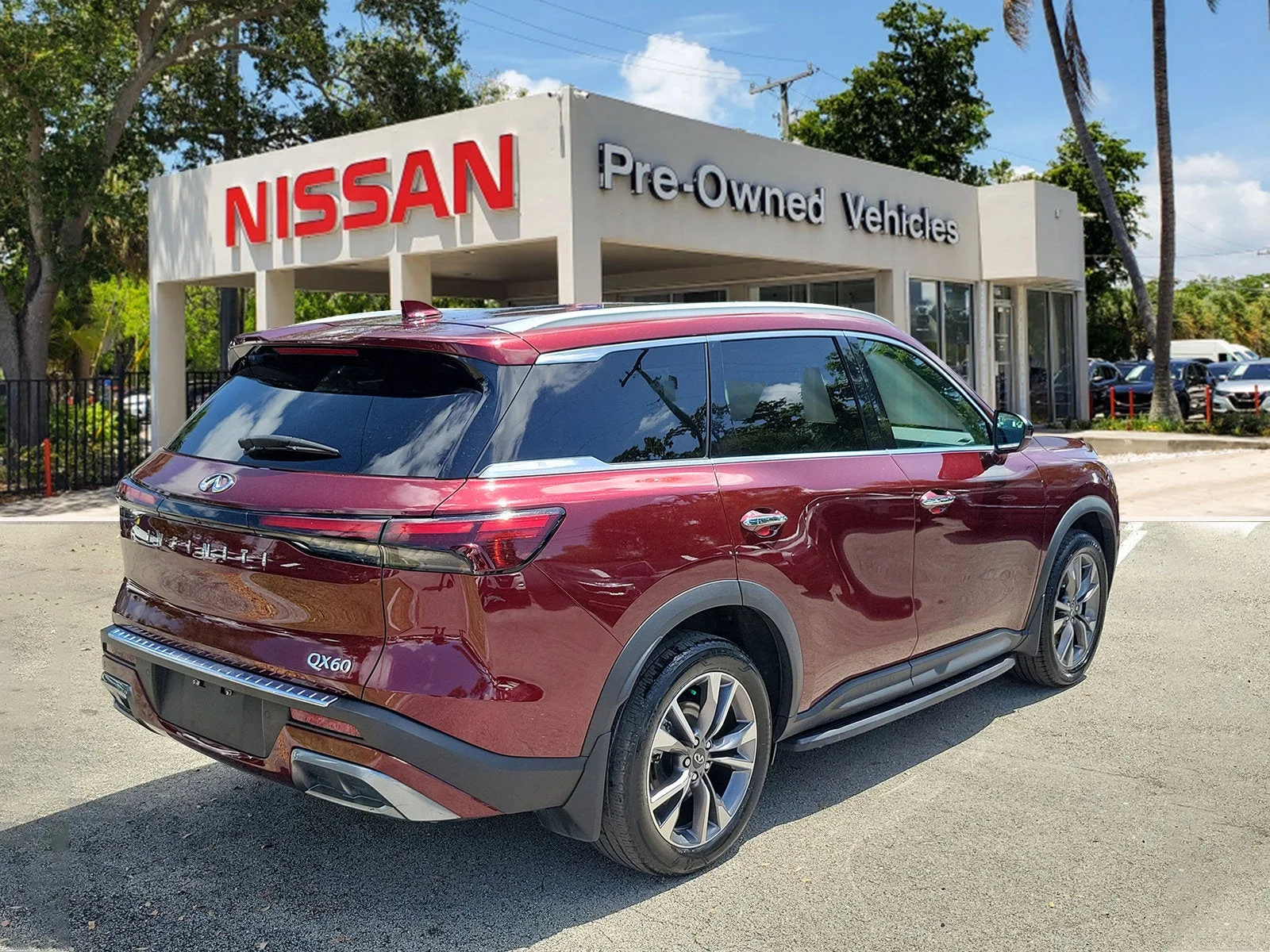 2022 INFINITI QX60 LUXE photo 4