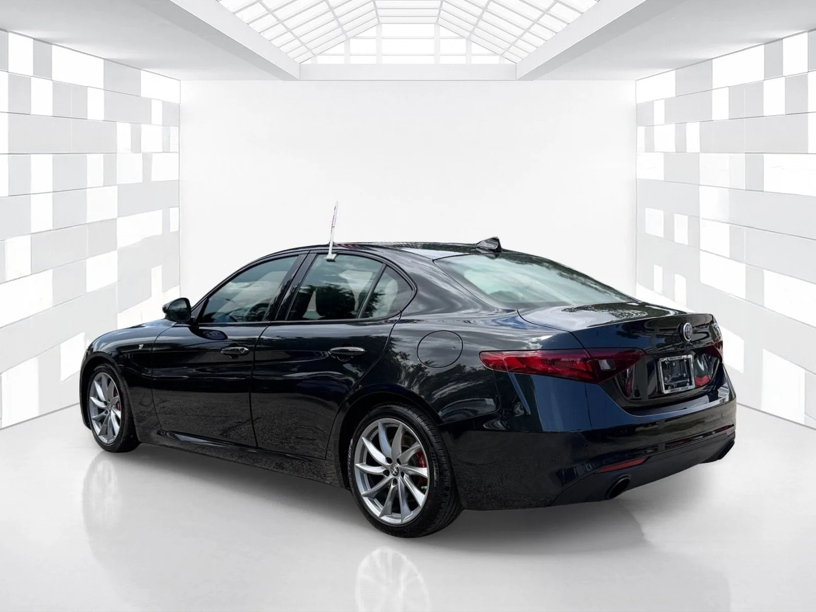 2023 Alfa Romeo Giulia Ti photo 5