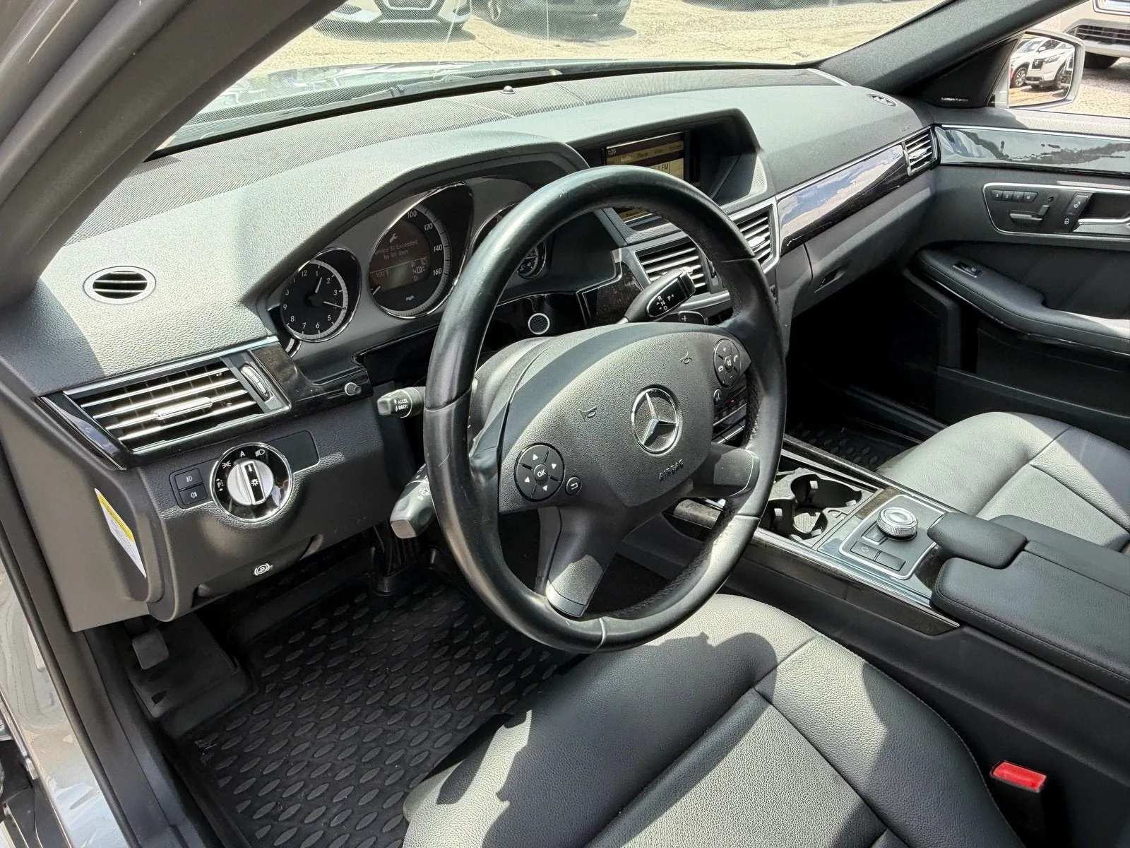 2010 Mercedes-Benz E-Class E 350 photo 10