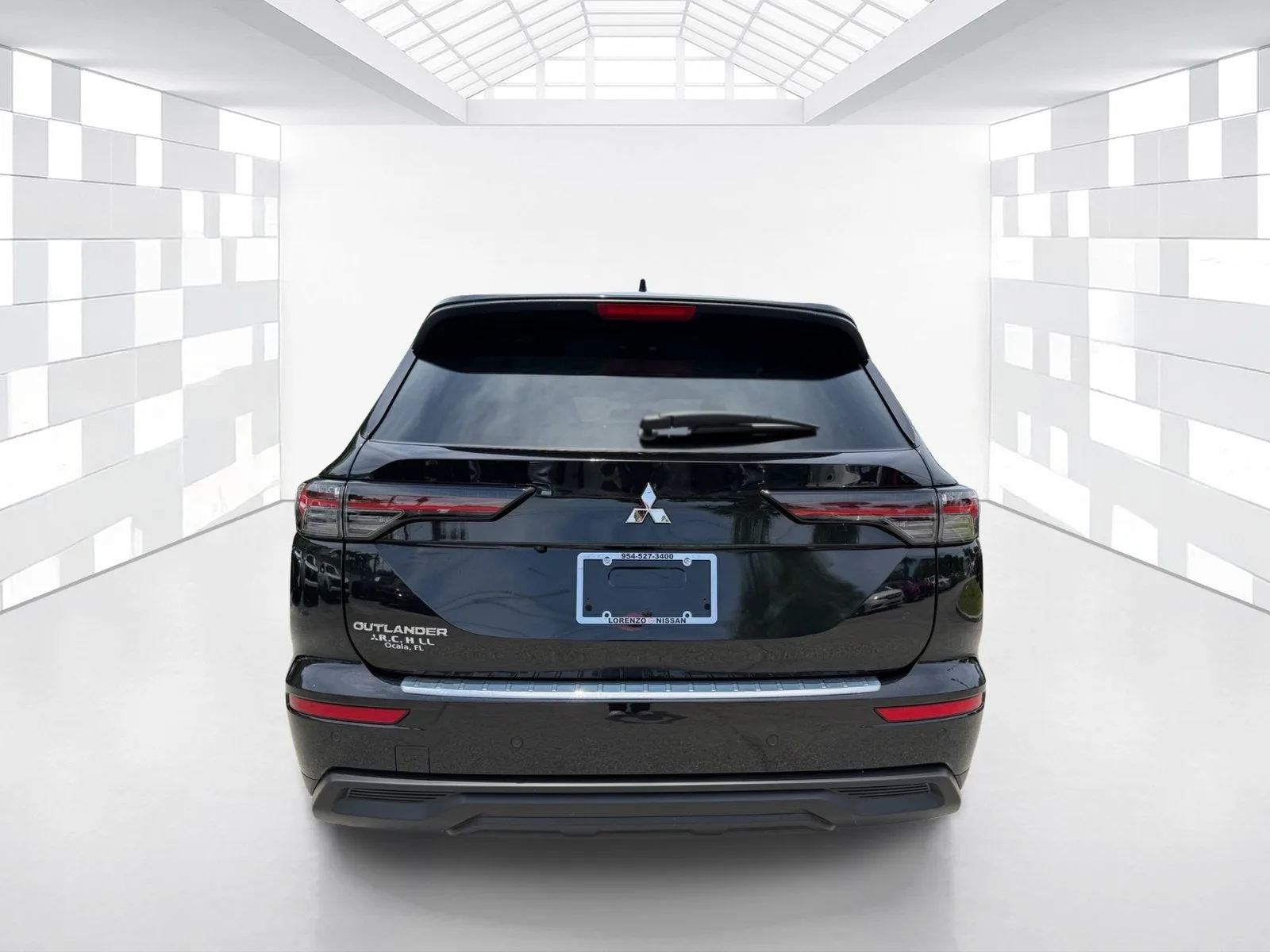 2025 Mitsubishi Outlander ES photo 6