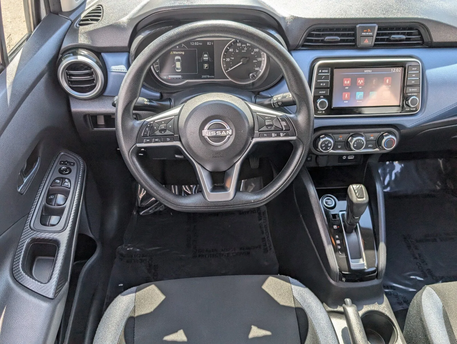 2025 Nissan Versa SV photo 12