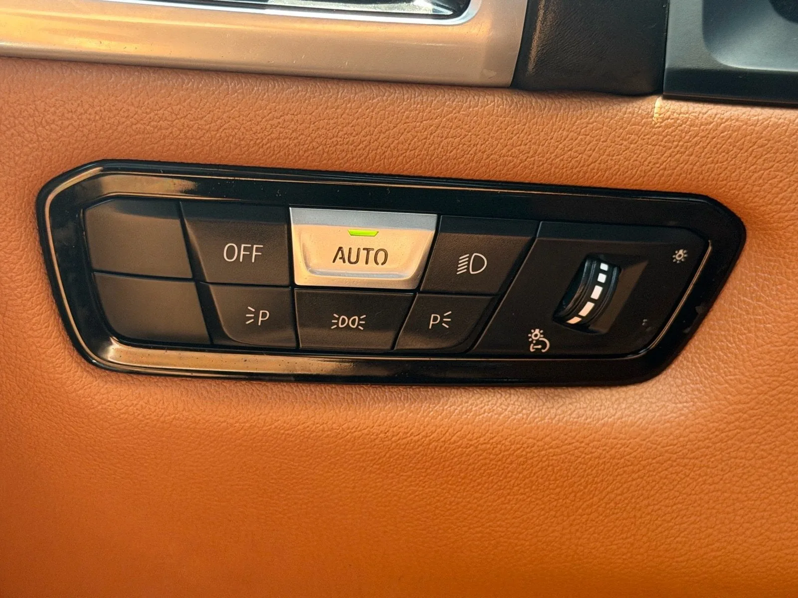2023 BMW 8 Series 840i photo 29