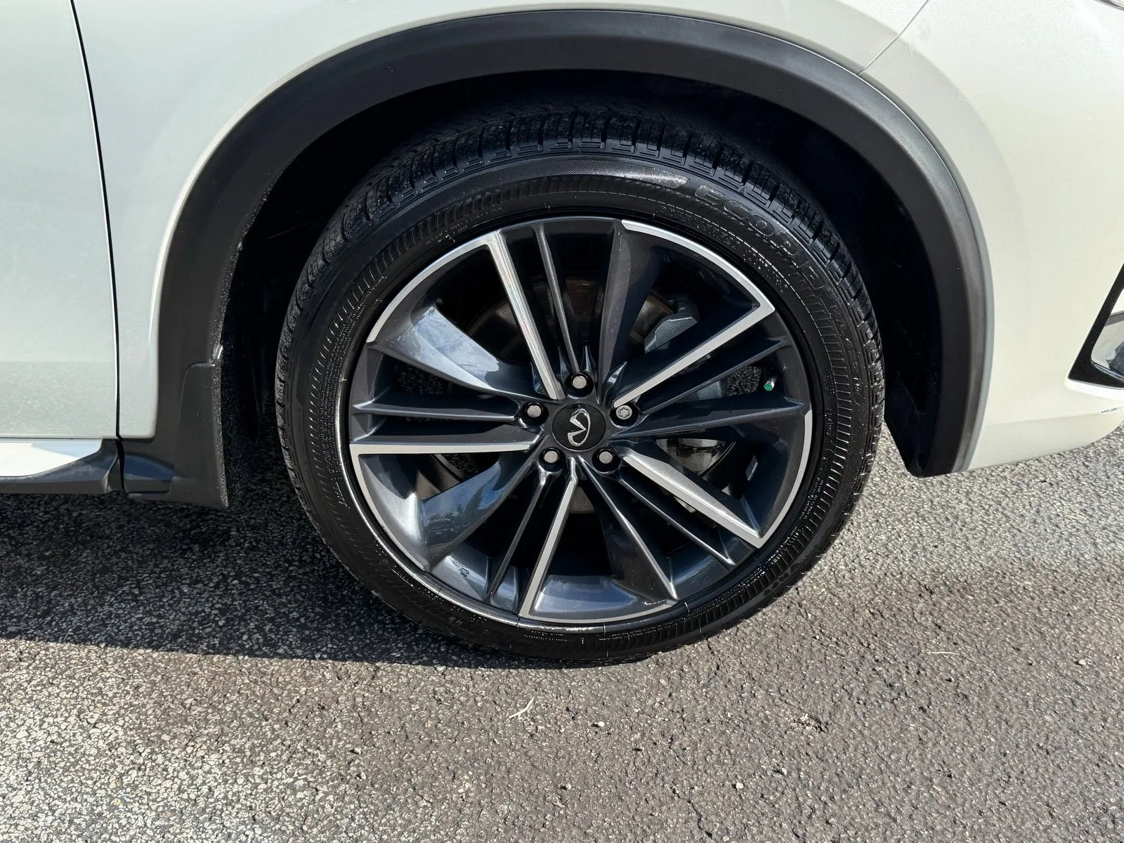 2023 INFINITI QX55 LUXE photo 9