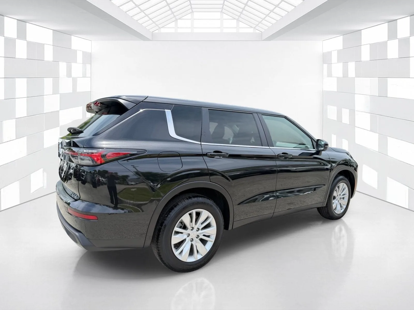 2025 Mitsubishi Outlander ES photo 7