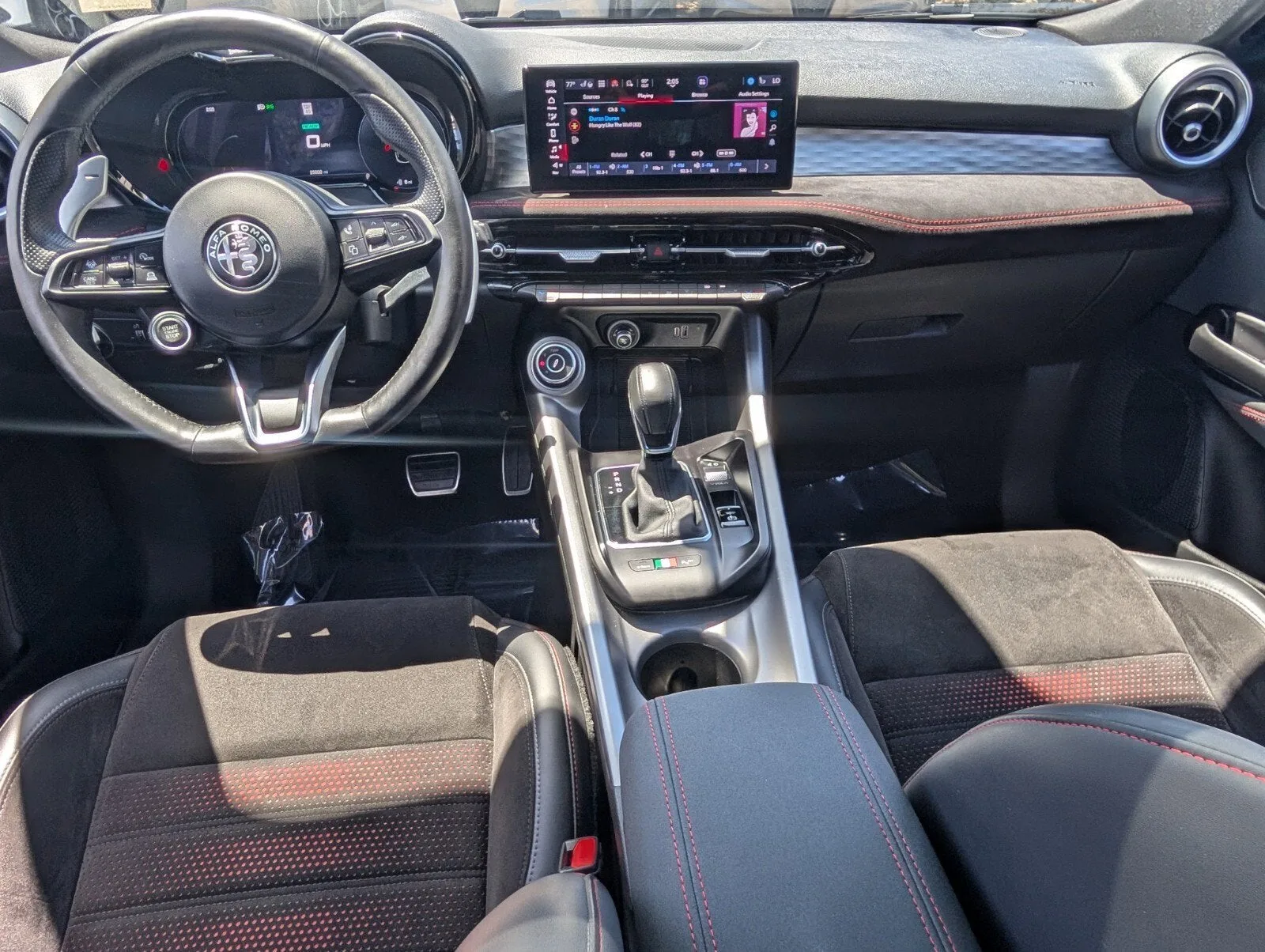 2024 Alfa Romeo Tonale Veloce photo 13