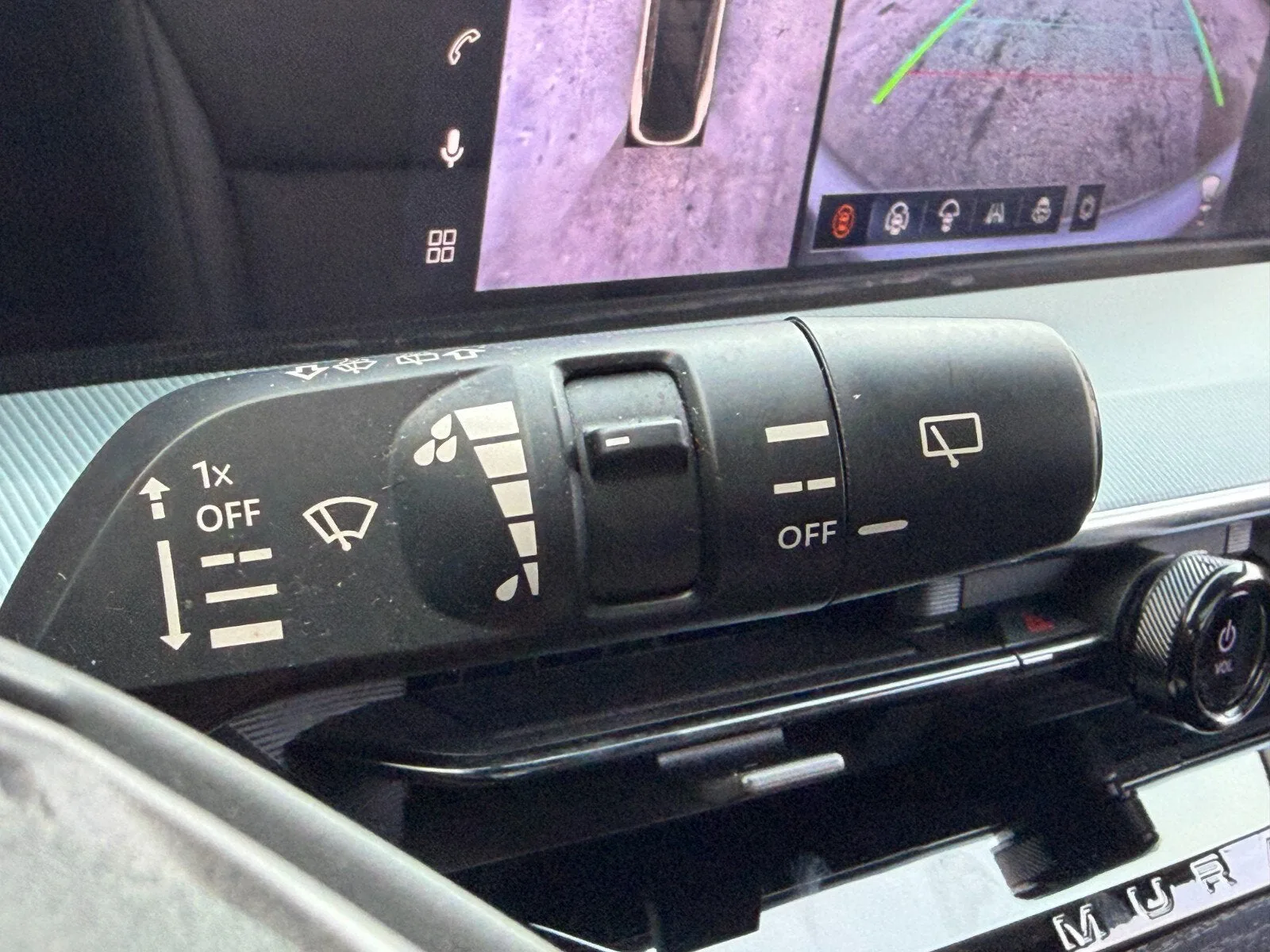 2025 Nissan Murano SL photo 32