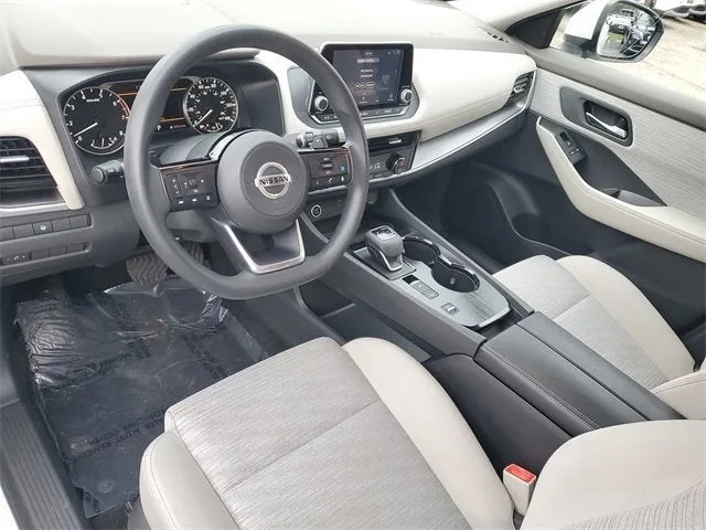 2021 Nissan Rogue SV photo 7