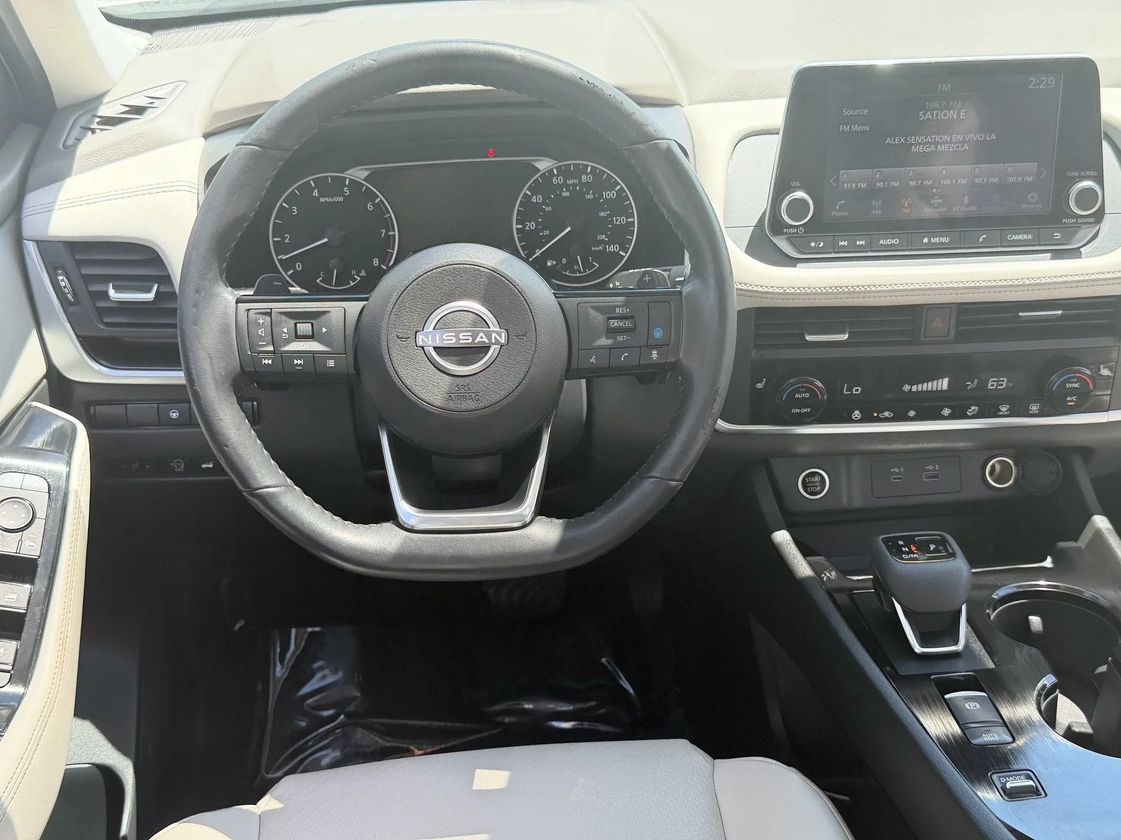 2023 Nissan Rogue SV photo 13